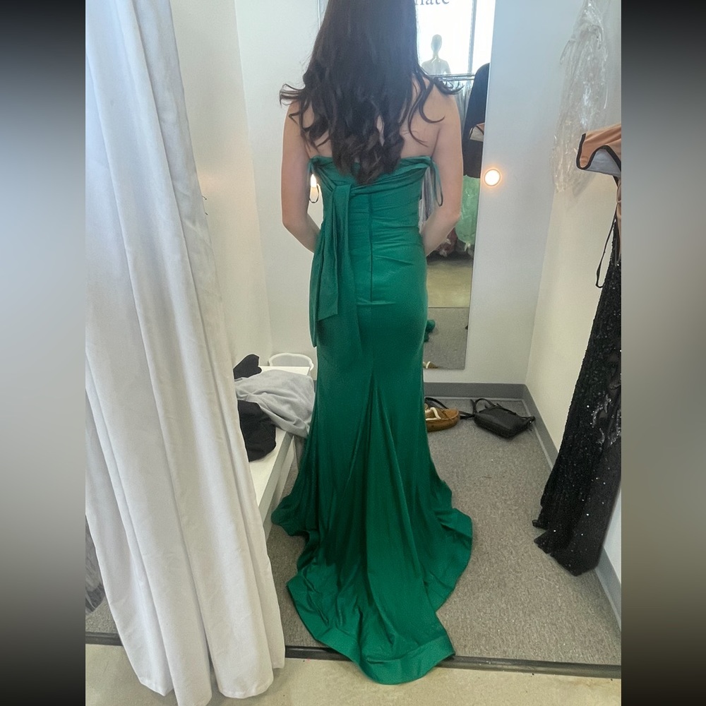 Prom Dress - Picture 2 of 4